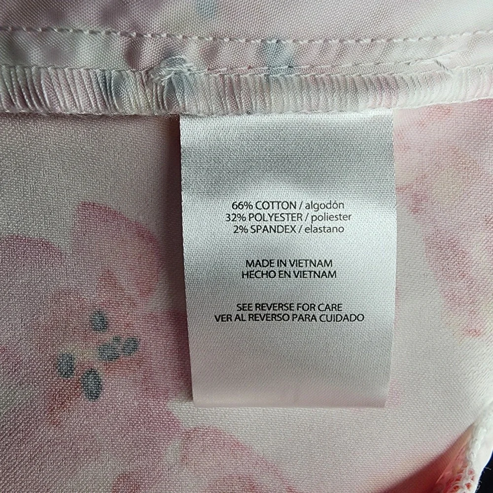 Isaac Mizrahi New York Pink Floral‎ Cotton Blend Stretch Shorts Womens Size 16